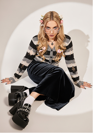 {{gallery_74undy25.alt}}