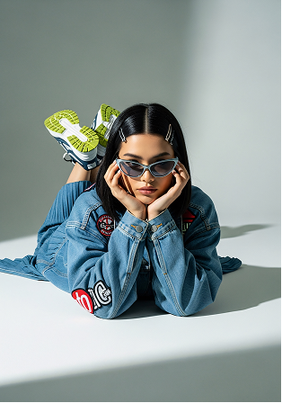 {{gallery_74undy25.alt}}